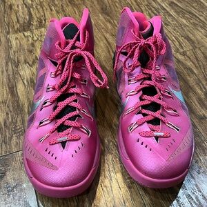 Nike Hyperdunk 2014 Think Pink shoes